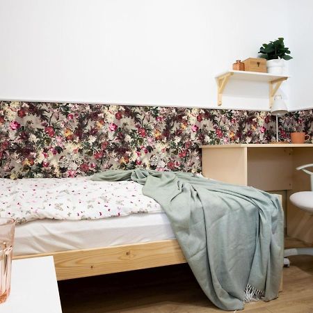Apartamenty Gorki Male Tuszyn Ngoại thất bức ảnh