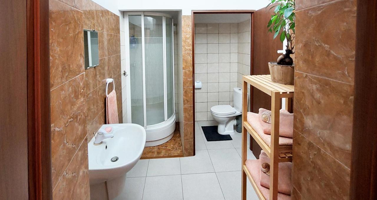 Apartamenty Gorki Male Tuszyn Ngoại thất bức ảnh