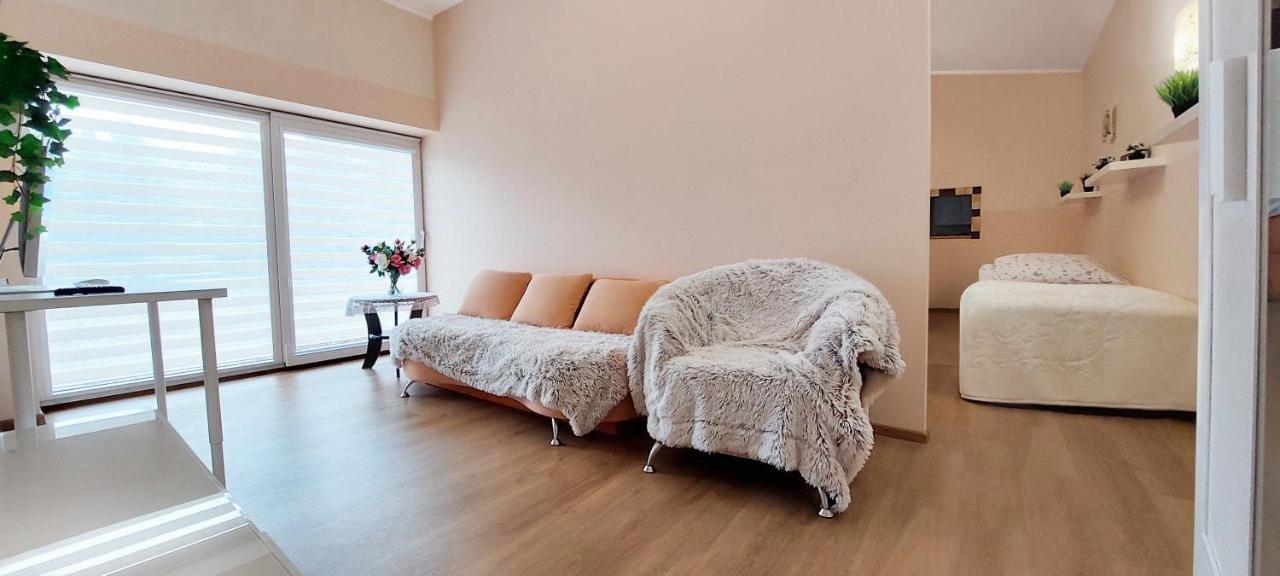 Apartamenty Gorki Male Tuszyn Ngoại thất bức ảnh
