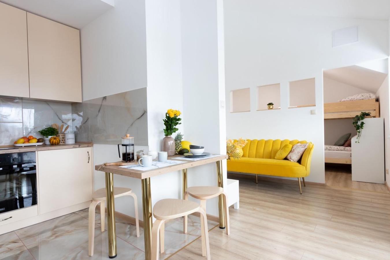 Apartamenty Gorki Male Tuszyn Ngoại thất bức ảnh