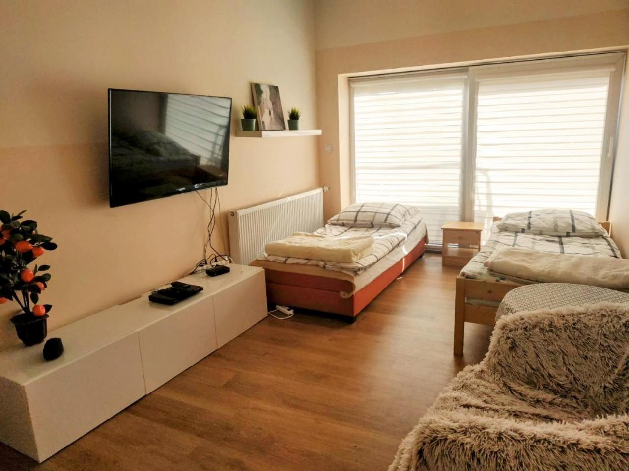 Apartamenty Gorki Male Tuszyn Ngoại thất bức ảnh