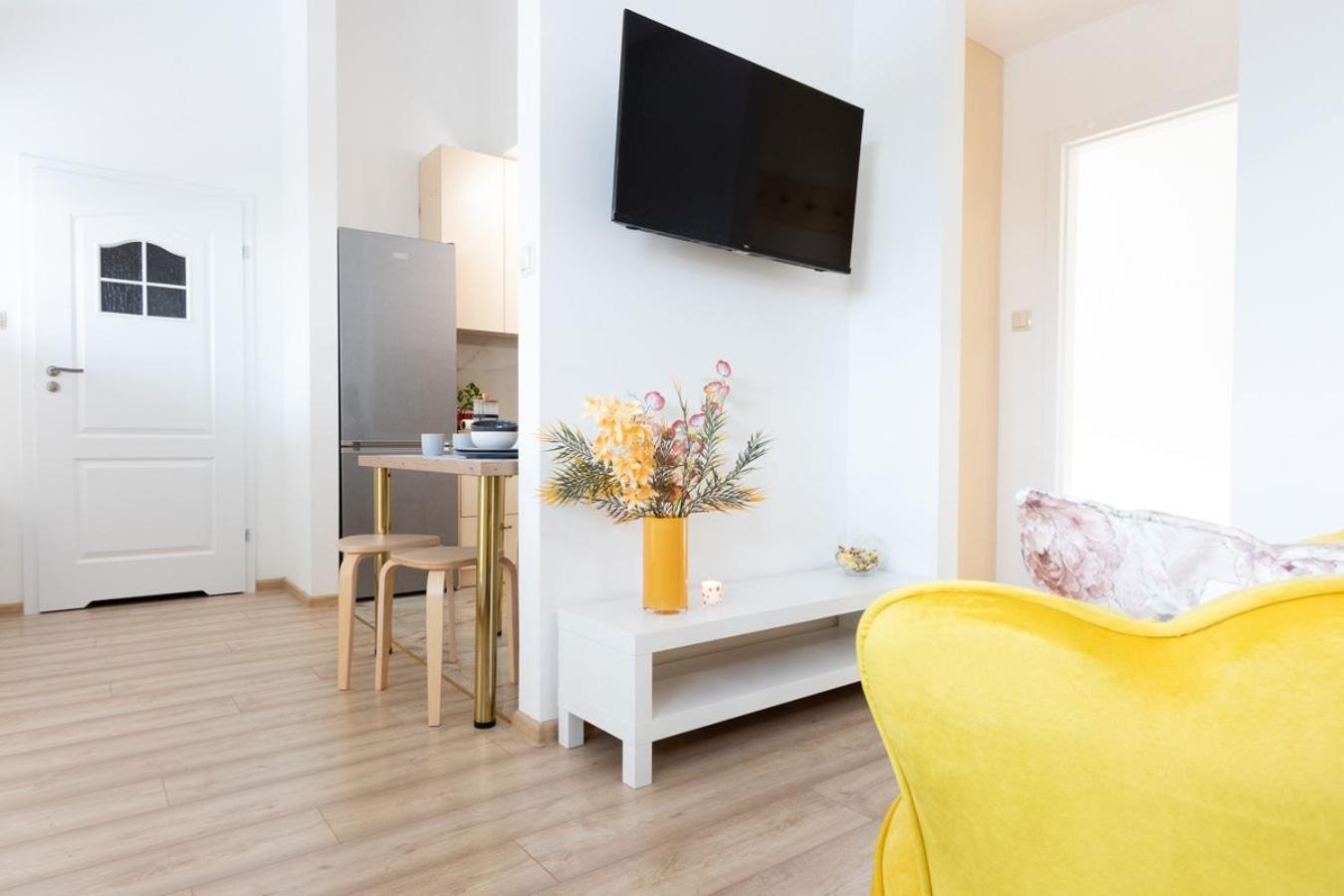 Apartamenty Gorki Male Tuszyn Ngoại thất bức ảnh
